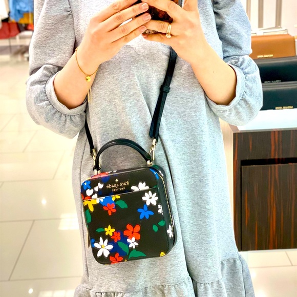 KATE SPADE VANITY BAG - Picture 1 of 3